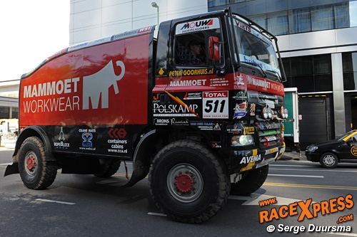 Allereerste Nederlandse uitvaller ook als eerste weer naar de Dakar 2011